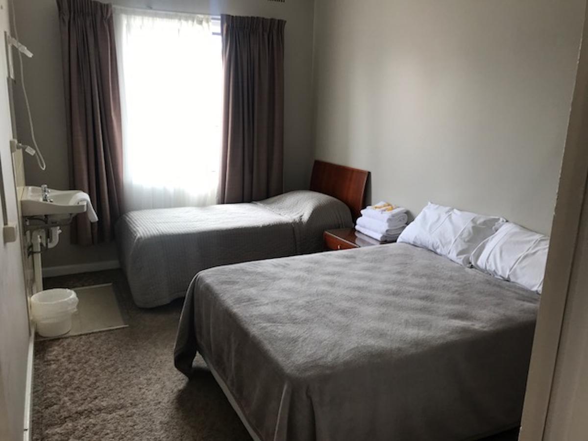 Lakes And Ocean Hotel 포스터 외부 사진